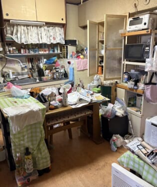 京都市南区 F様の不用品回収作業前のご自宅の写真