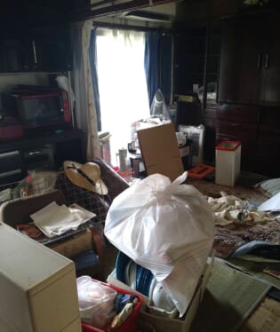 大阪府枚方市 A様の不用品回収作業前のご自宅の写真