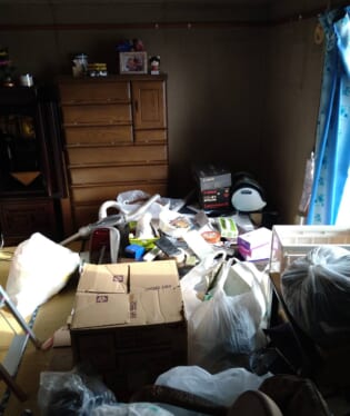 大阪府大阪市鶴見区 A様の不用品回収作業前のご自宅の写真